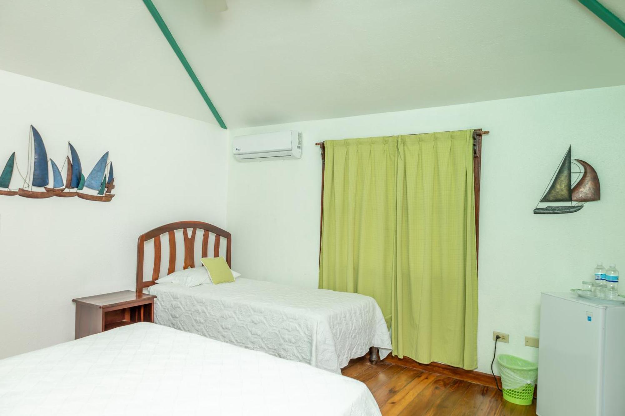 Seagrape Plantation Resort & Dive Center West End Bilik gambar